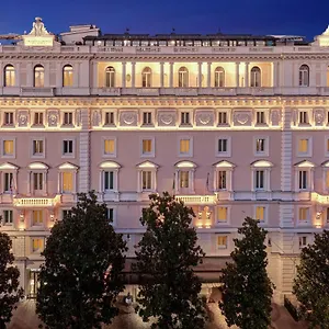 Marriott Grand Flora Otel