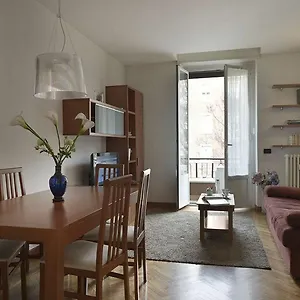 https://mac-mahon-milan.italymilanhotels.net