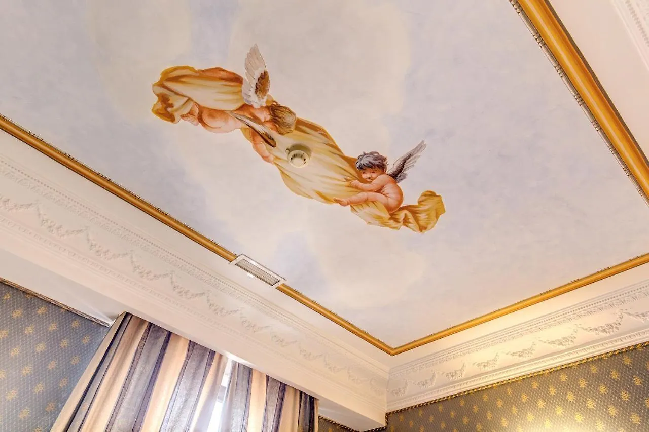 Hotel La Lumiere Di Piazza Di Spagna Rome