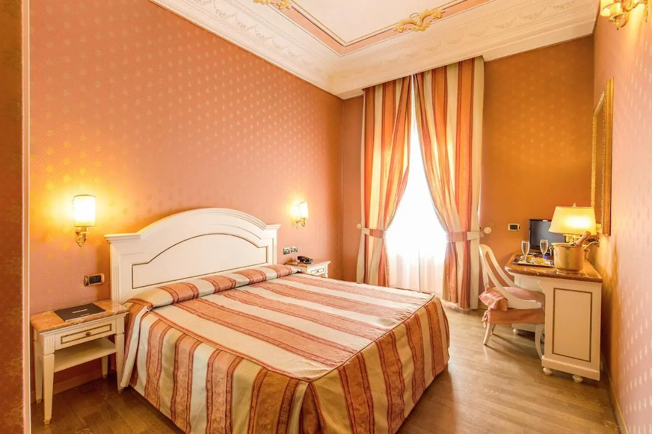Hotel La Lumiere Di Piazza Di Spagna Rome