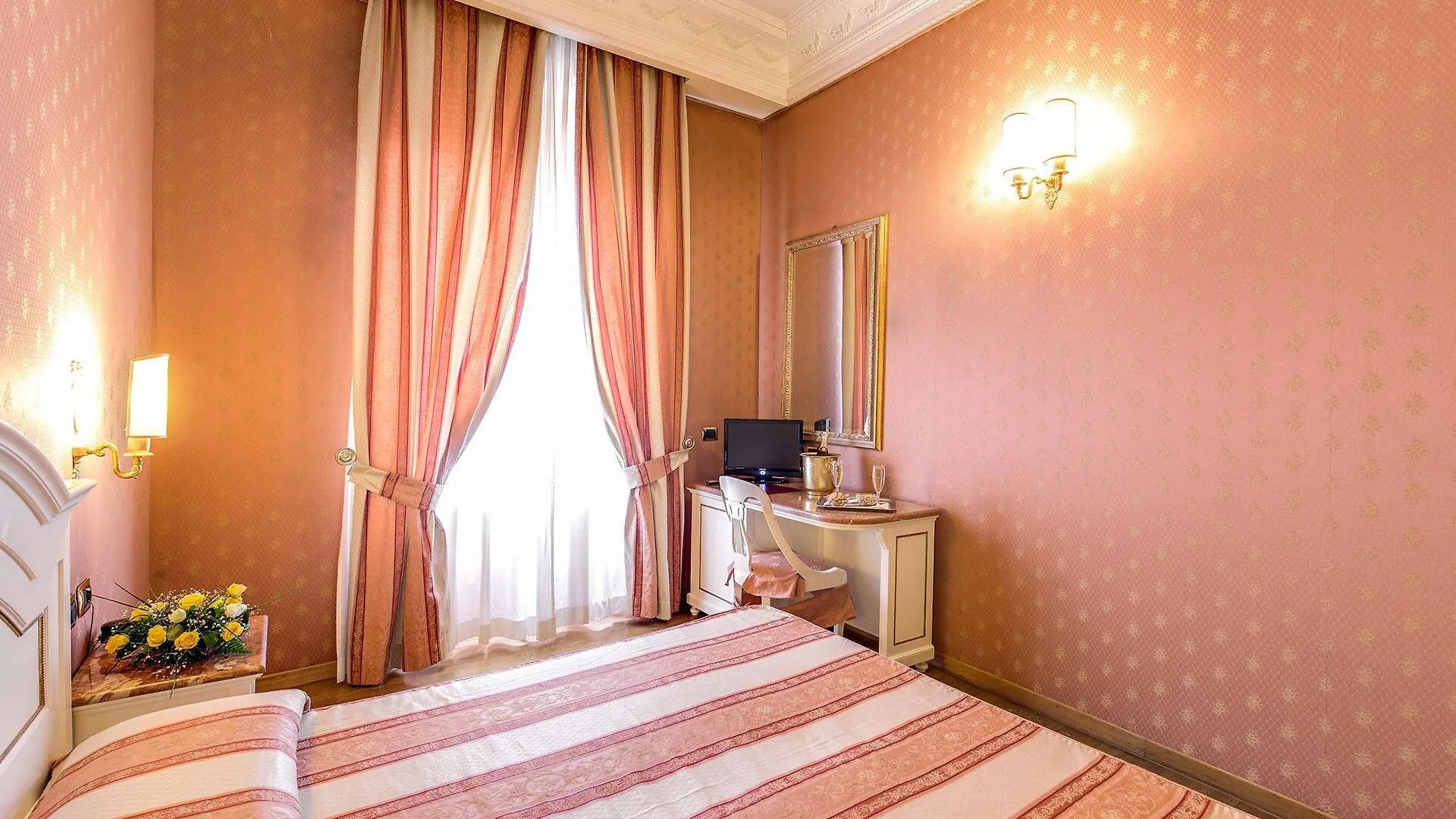 Hotel La Lumiere Di Piazza Di Spagna Rome