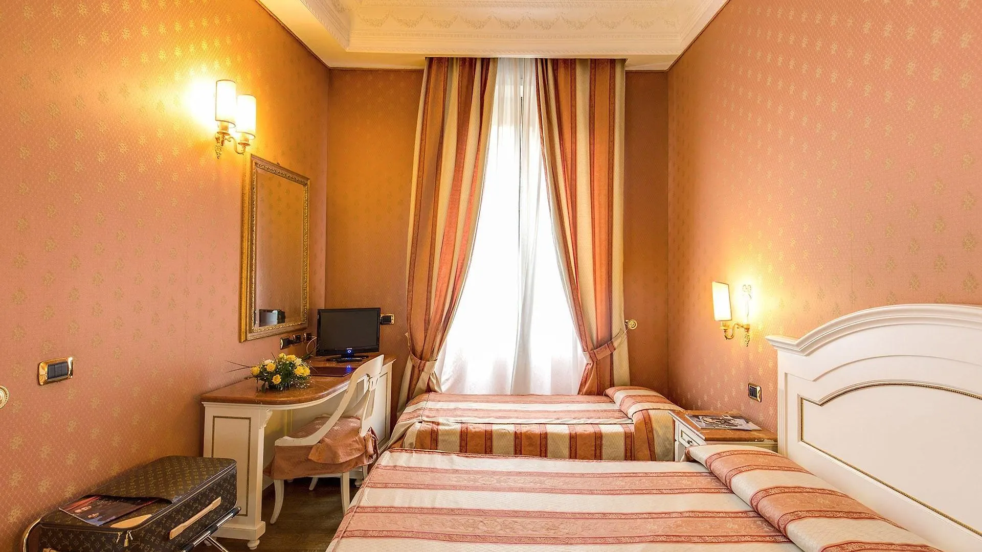 Hotel La Lumiere Di Piazza Di Spagna Rome
