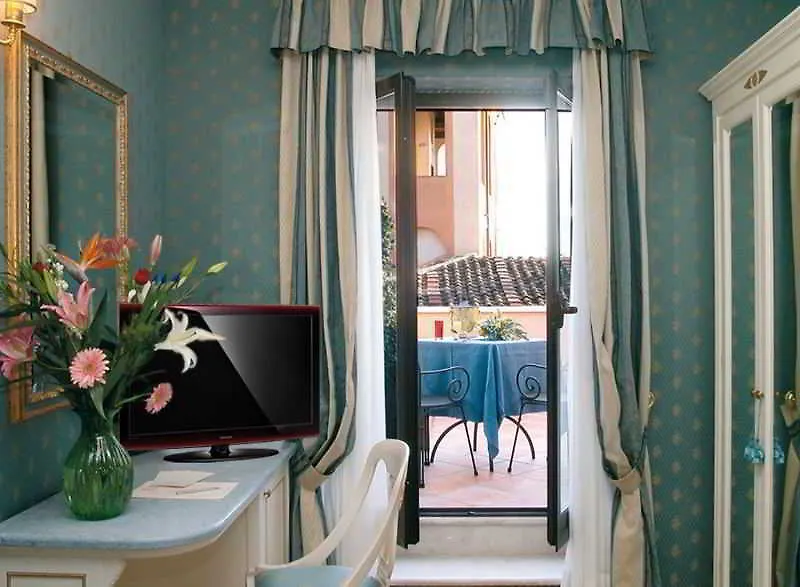Hotel La Lumiere Di Piazza Di Spagna Rome Italy