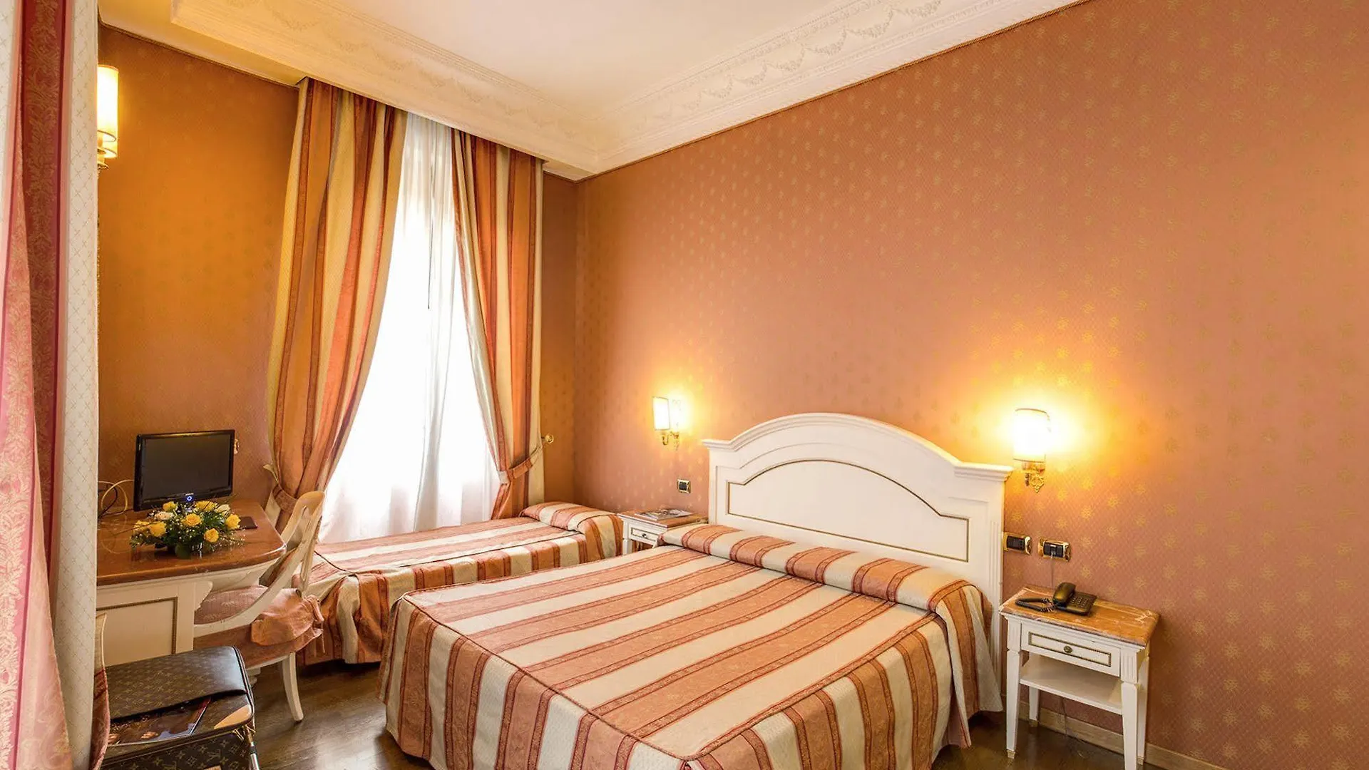 Hotel La Lumiere Di Piazza Di Spagna Rome