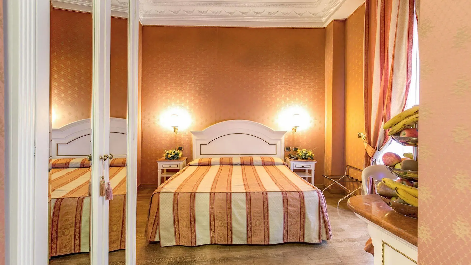 Hotel La Lumiere Di Piazza Di Spagna Rome Italy