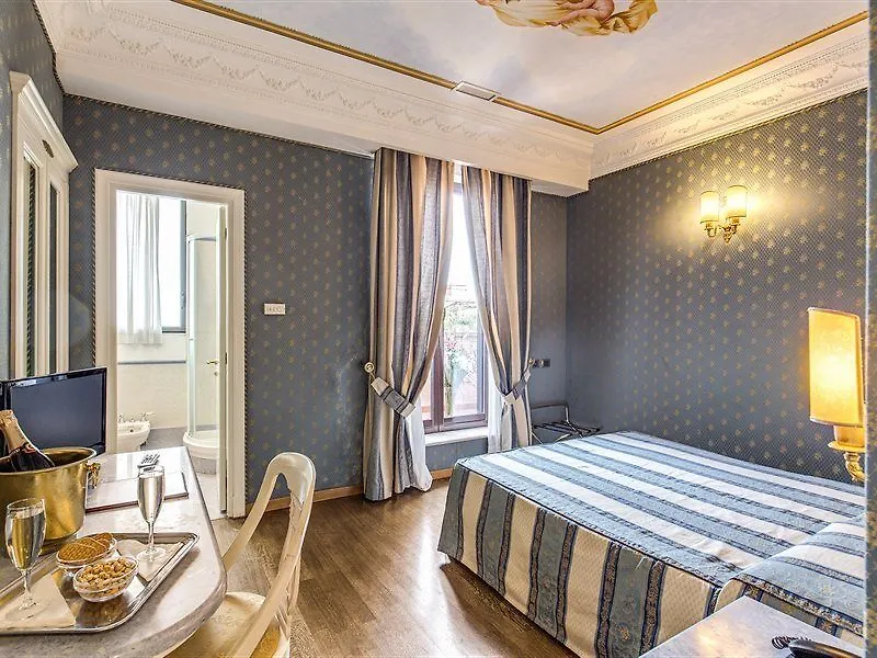 Hotel La Lumiere Di Piazza Di Spagna Rome